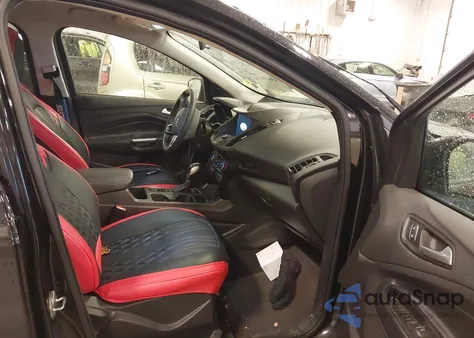 2019 Ford Escape Se z USA, uszkodzony, nr VIN 1FMCU9GD7KUA78670